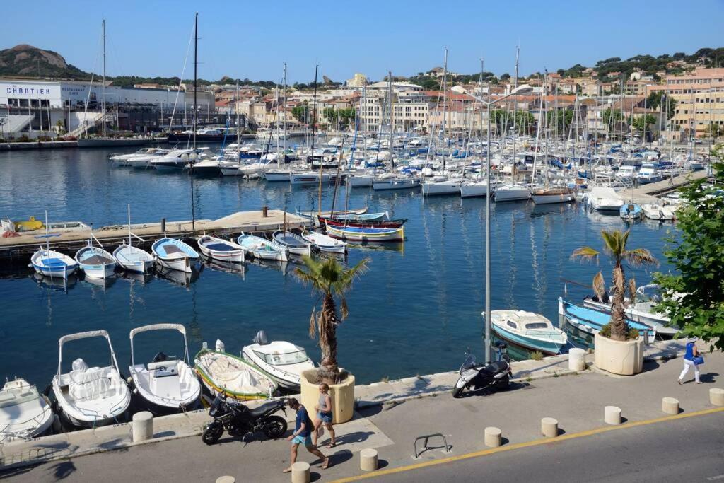 La Ciotat - Magnifique Appartement Climatise Sur Le Port المظهر الخارجي الصورة